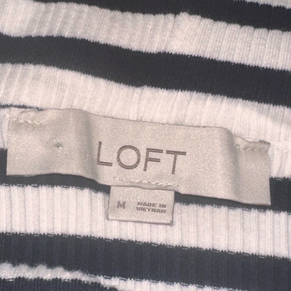 LOFT Striped Off-Shoulder Top. Size M - Picture 6 of 11